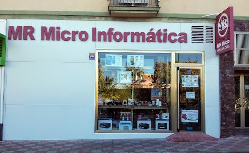 Nuestra Tienda y Equipo